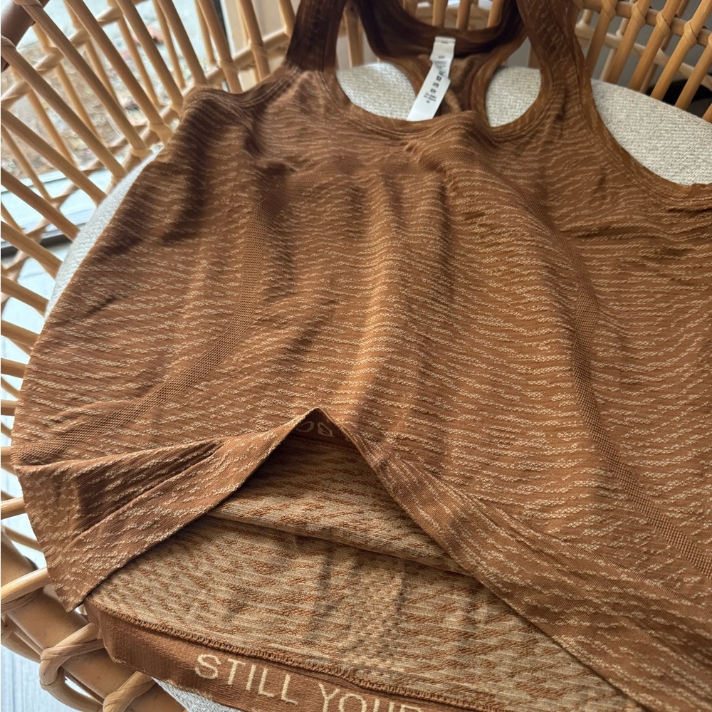 NWT Lulu lemon - Swiftly Tech RB Tank 2.0 - Picture 4 of 7